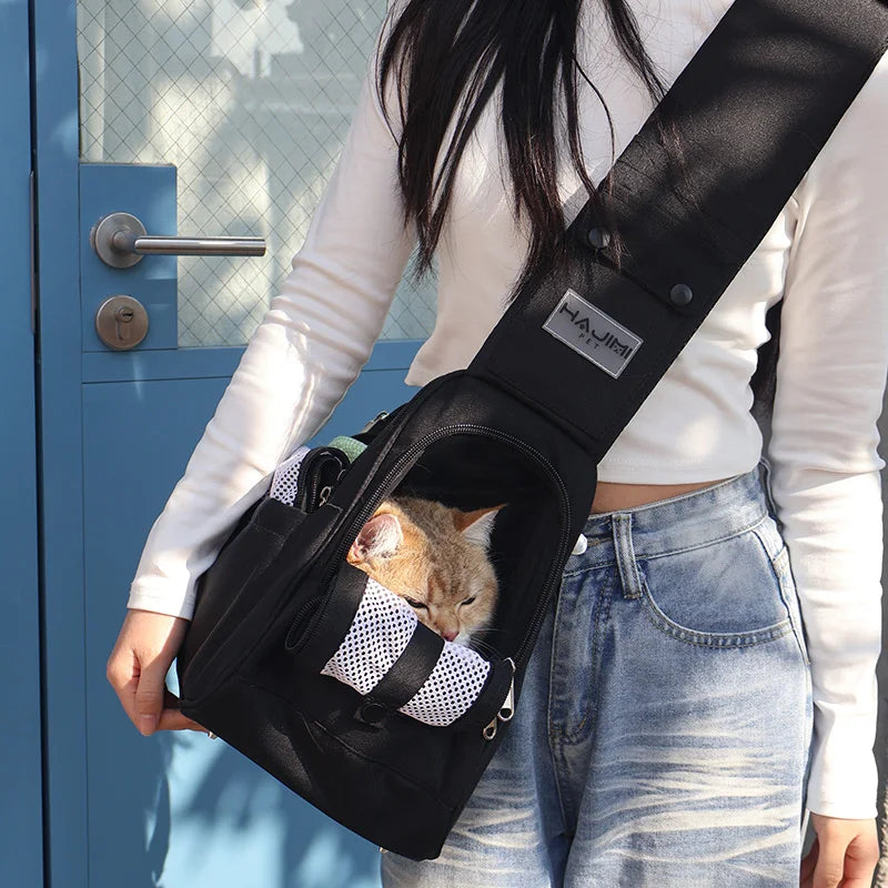 Sac de transport pour chat bandoulière — compact, respirant et chic en ville
